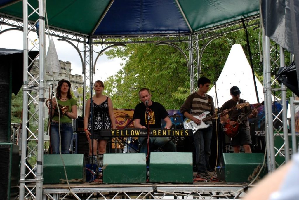 yellow bentines
Connect 2007 #connectfestival #yellowbentines #gig #piano #pianist #trumpet #trumpetplayer #bass #bassist #guitar #guitarist #livegig #scottish #scotland #castle #scottishband #scottishmusic #livegiginscotland #music #livemusic #festival #festivalmusic #scottishfestival