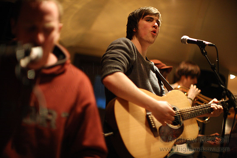 yellobentines
Sorren Slaying it. #sorrenmaclean #yellowbentines #acoustic #acousticguitar #martinguitar #live #livemusic #music #guitar #guitarist #guitarmusic #scottish #scottishband #scottishmusic #glasgowband #glasgowmusic #glasgowmusicscene #scottishmusicscene